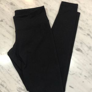 Lululemon Black Wunder Under leggings